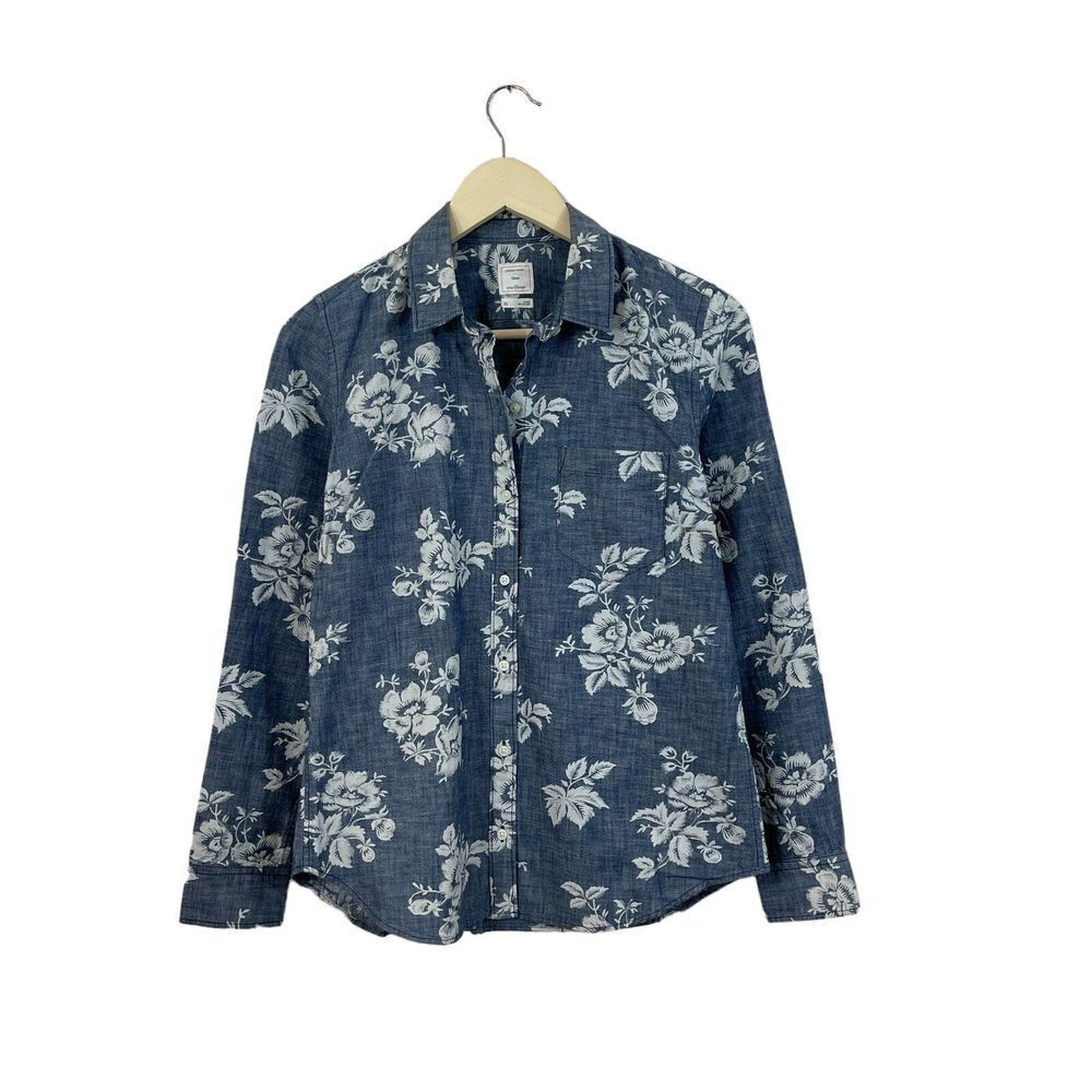 Gap X-Small The Fitted Boyfriend Button Shirt Chambray Floral Blue Womens